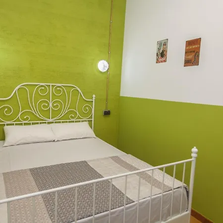 New Room For 2 In Center Хостел