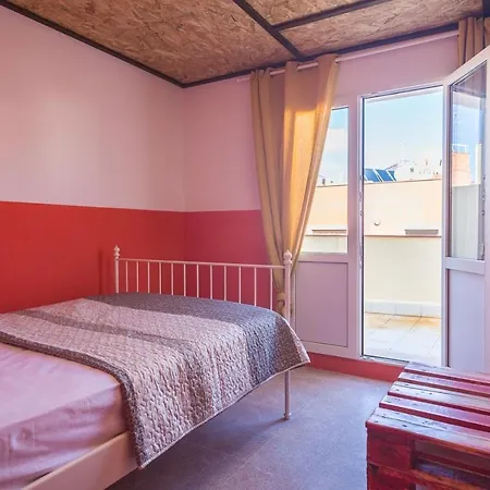 Хостел New Room For 2 In Center Льорет-де-Мар