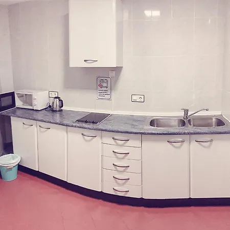 Хостел New Room For 2 In Center Льорет-де-Мар